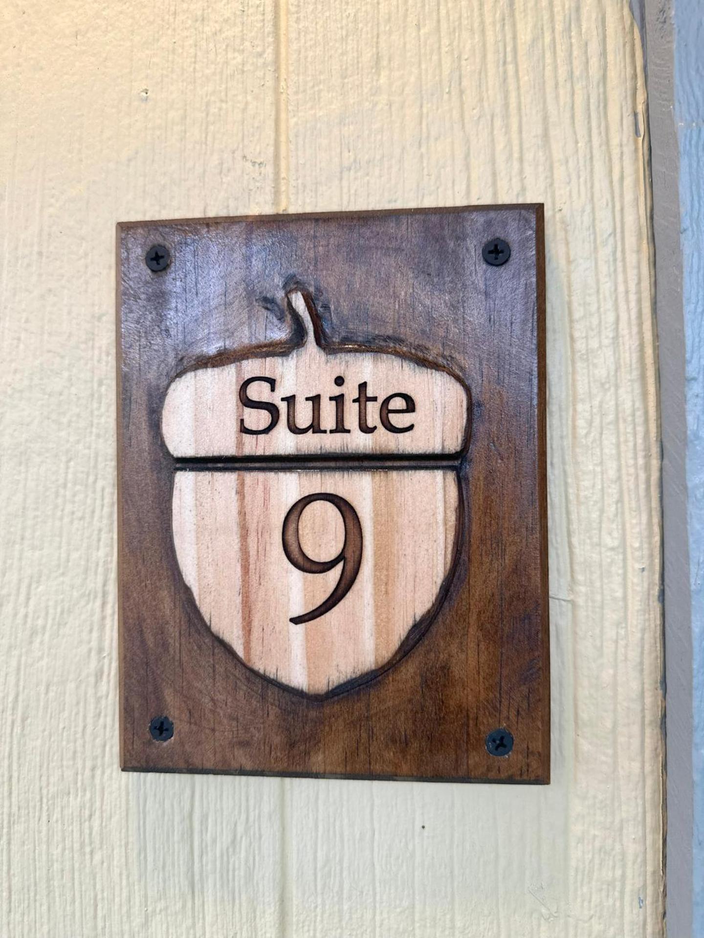Acorn Hideaways Canton Rustic Old West Frontier Suite Экстерьер фото